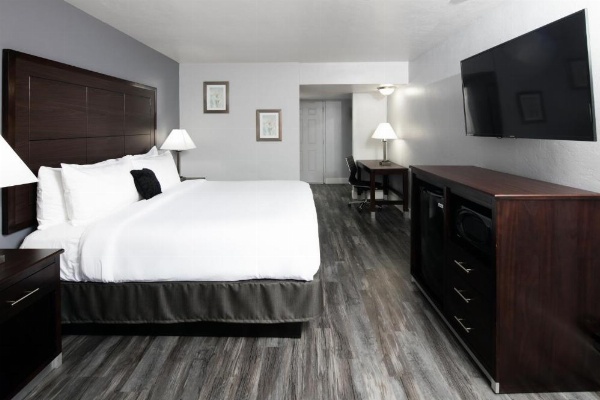 Red Lion Inn & Suites Tucson Downtown image 14